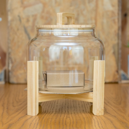 Słój 3,8L z kranikiem na stojaku i zakrętką bambusową