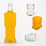 Butelka 500ml UKRAINKA na bimber, nalewki z korkiem 6.jpg