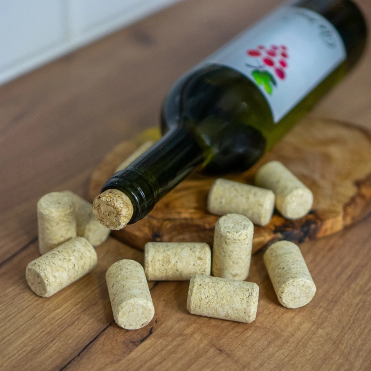 korek naturalny stożkowy, korek do butelki na wino, gdzie kupić korki naturalne, butelki na wino, drożdże do wina.webp2.webp